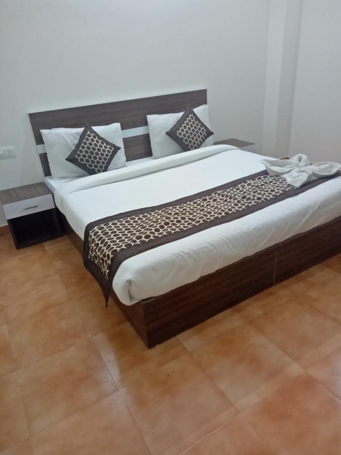 Hotel Nathu Palace New Delhi Eksteriør bilde